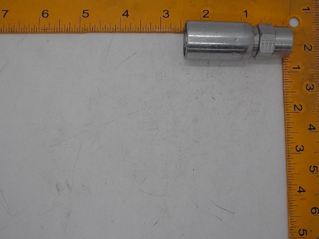 06U-204 AGCO Fitting