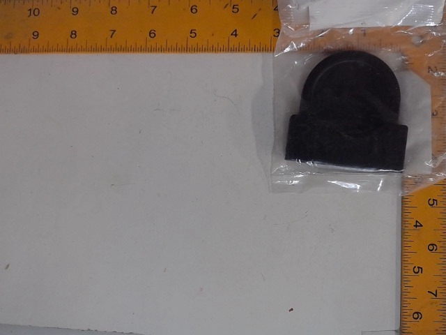 3R600-73320 Plug