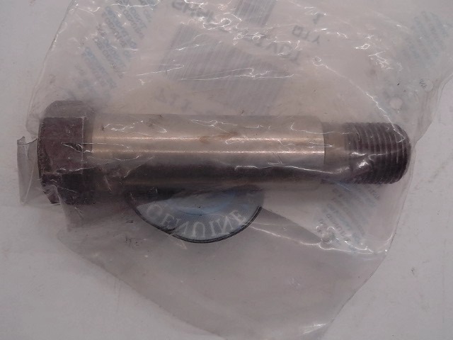 911-3208 Bolt for CUB CADET