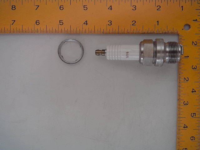 W14 Spark Plug for CASE NEW HOLLAND