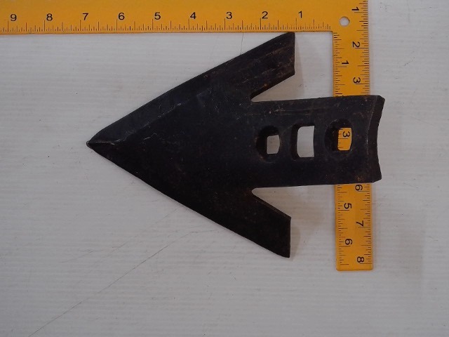 1900135M1 Shovel for AGCO