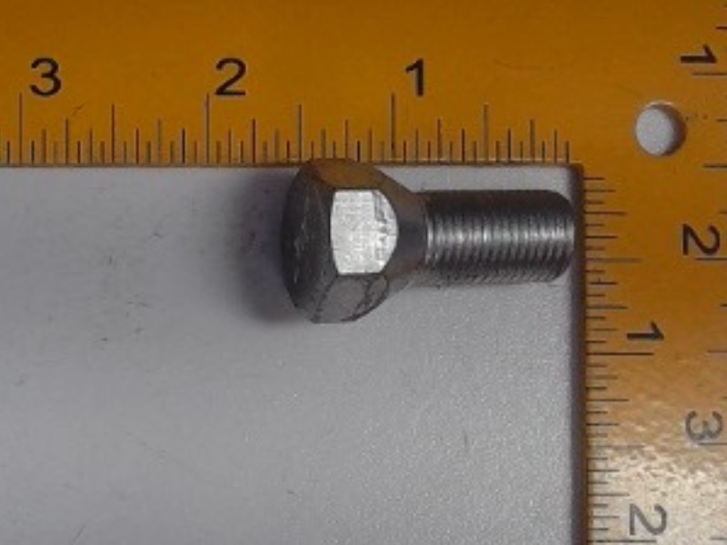 UC22742 Wheel Bolt for JOHN DEERE
