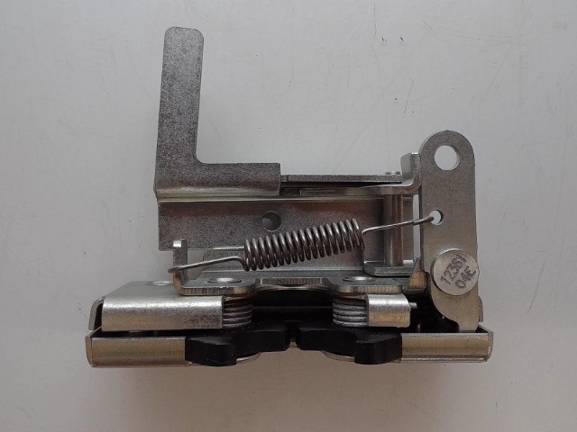 420-36186 Latch, Door for GEHL MANITOU