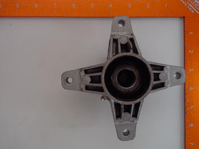 918-04217 Hub Assy for CUB CADET