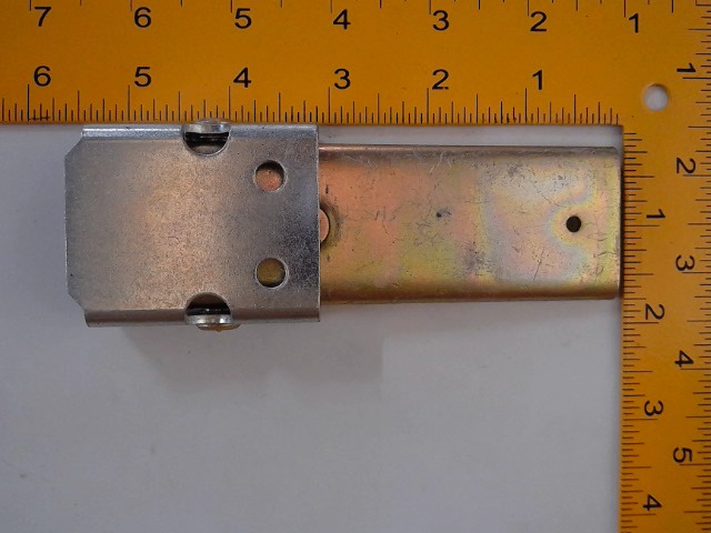 420-33359 Latch for GEHL MANITOU