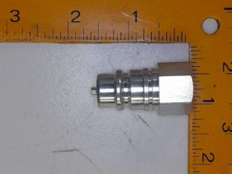 AM102420 Male Coupler for JOHN DEERE