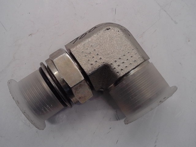 700-306 Fitting for CUB CADET
