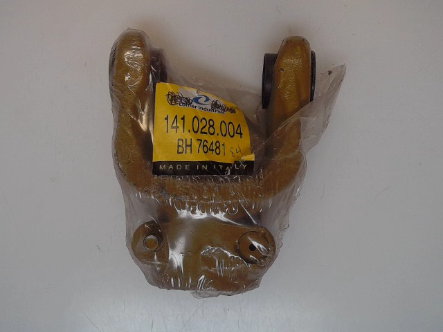76481 Yoke W/pin/14sp for BUSHHOG KEWANEE