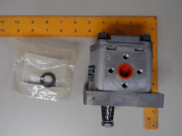 K919048 CASE Hydraulic Pump