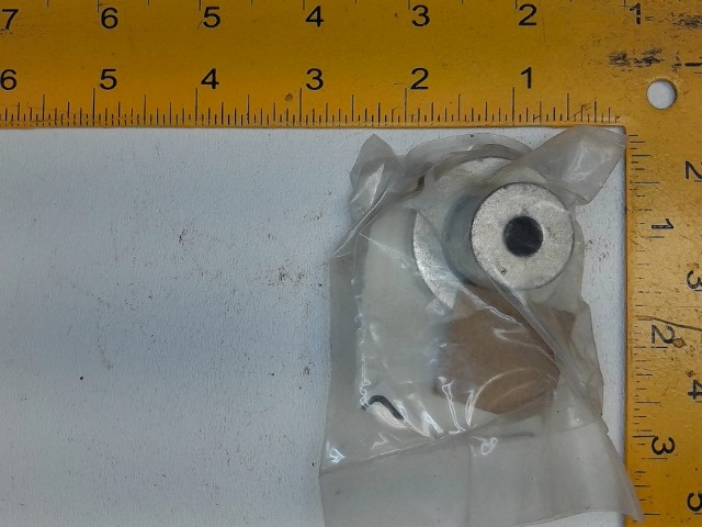 421-00026 Nut/bolt/roller for GEHL MANITOU