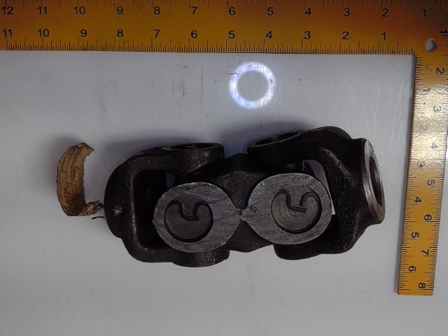 31-1836553 U Joint for AGCO