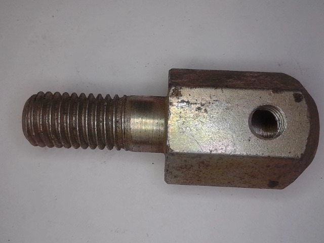 N130042 Slv/stud for JOHN DEERE