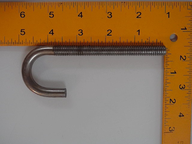 D23058 JOHN DEERE Bolt