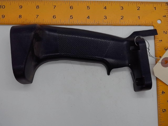 260327LA Handle for AGCO