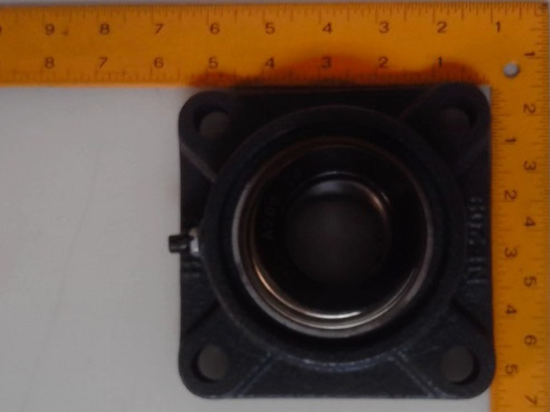 1033745 Flange/brg for WOODS