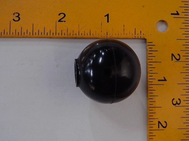 122005 AGCO Knob