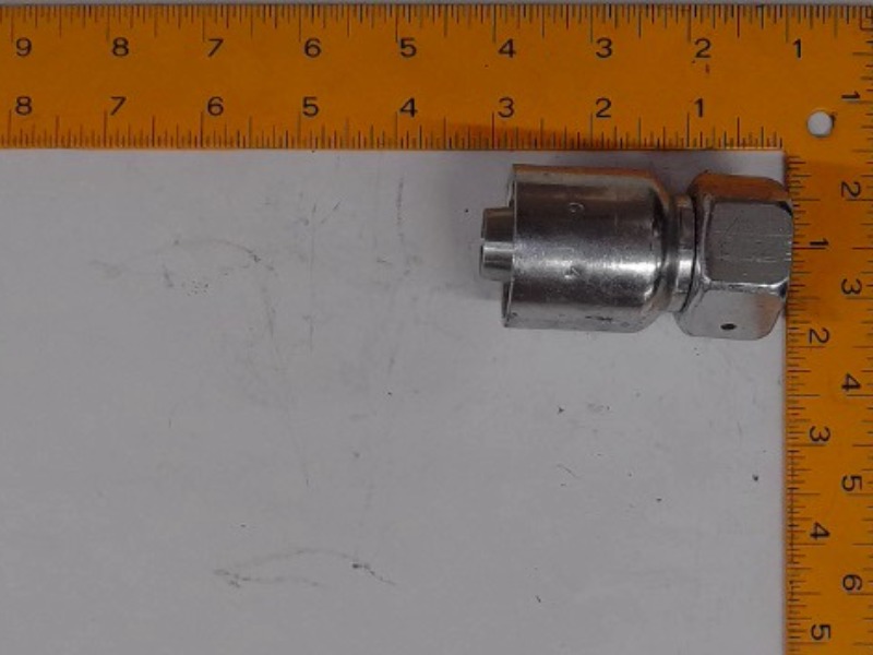 X1C643-20-12 Fitting for JOHN DEERE