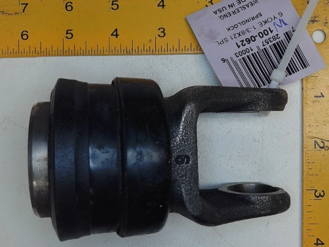 W100-0621 Yoke for AGCO