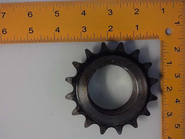 370-32031 Sprkt for GEHL MANITOU