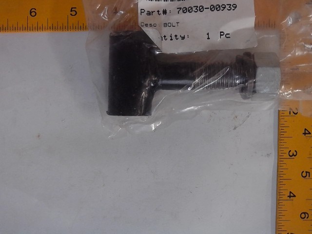 70030-00939 Tee for KUBOTA
