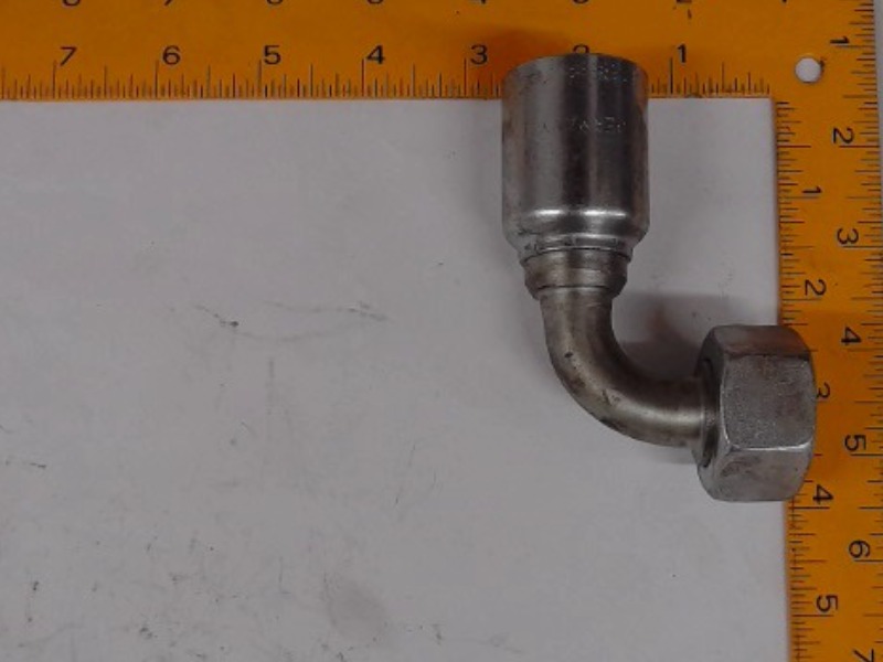 X11C43-20-10 Fitting for JOHN DEERE