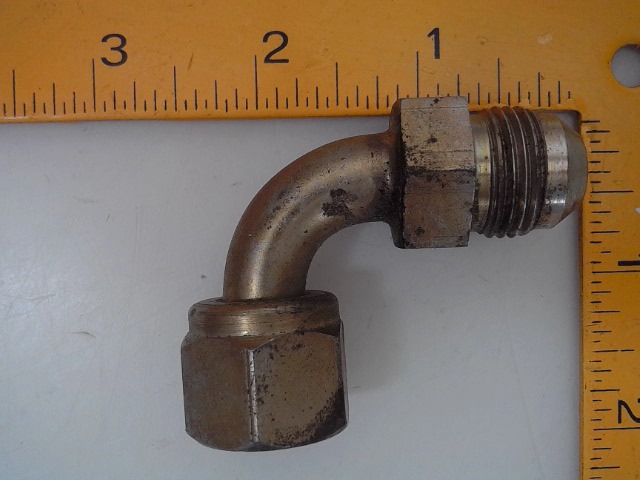 997978R1 Fitting for CASE NEW HOLLAND