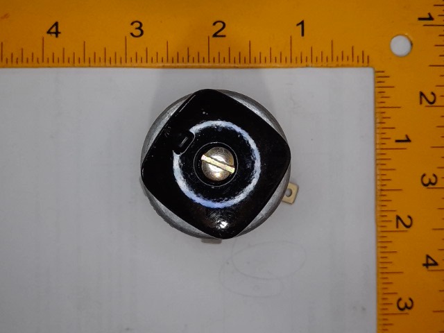21903 MACDON Switch