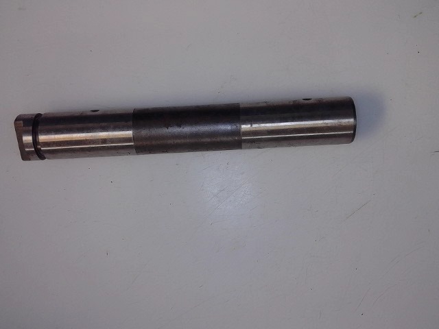 165599A Shaft for AGCO