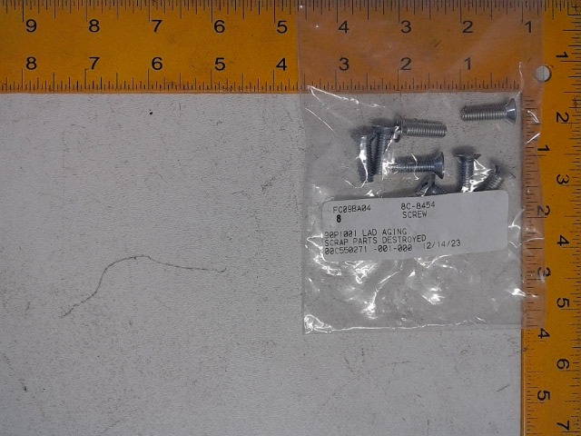 8C-8454 Screw