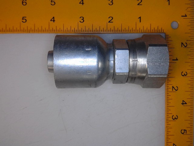 X10671-16-12 Fitting for JOHN DEERE