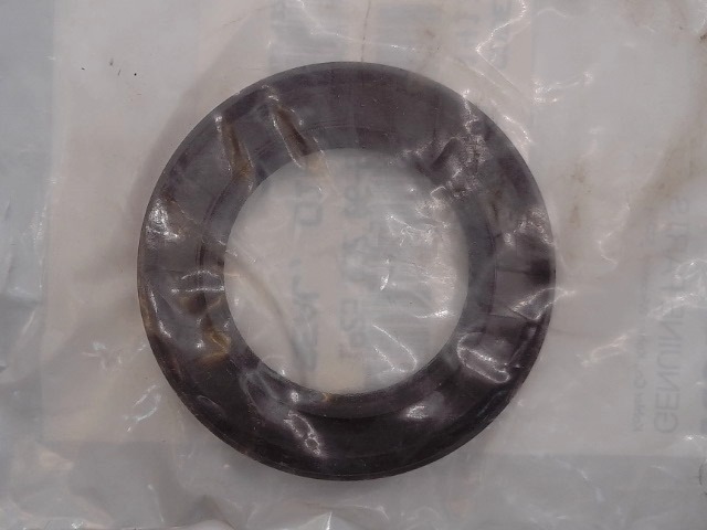 E7185-01310 Seal for KUBOTA