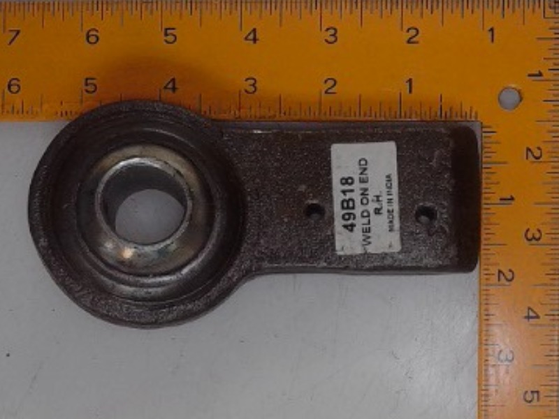 A-49B18 JOHN DEERE End