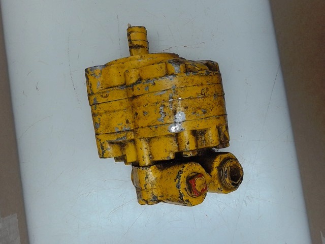 706903M91 Pump for AGCO