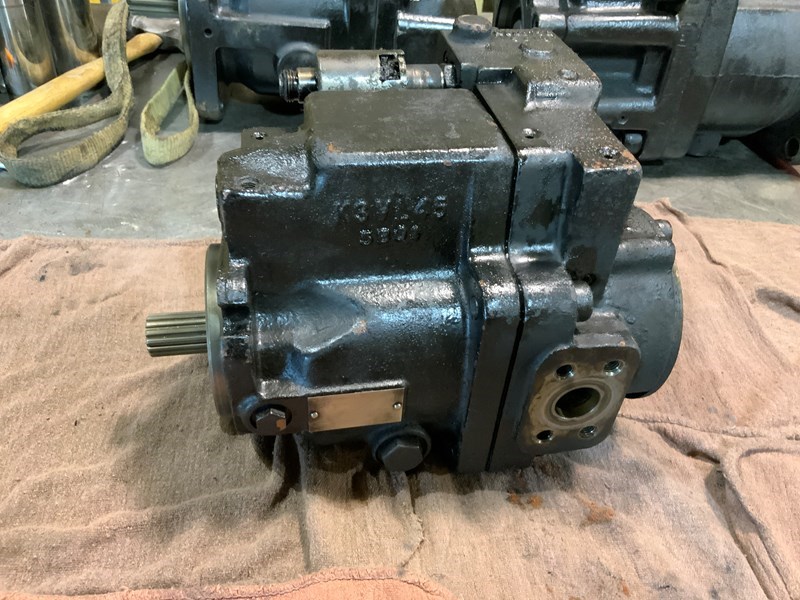 17201756 Hydraulic Pump for VOLVO