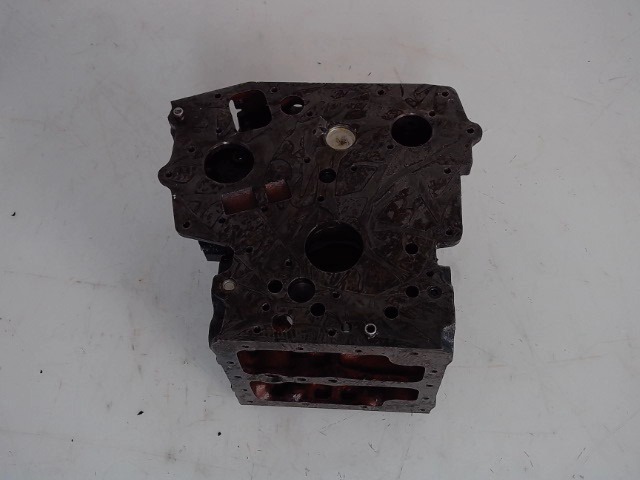 15852-01010 Case