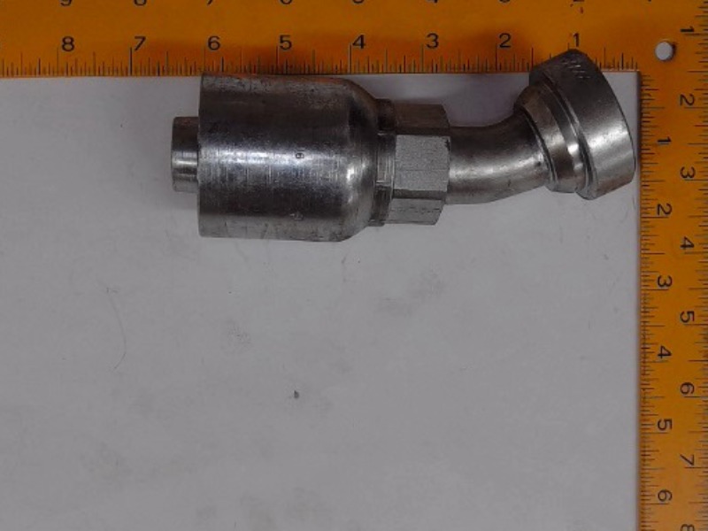 X1XE78-16-16 Fitting for JOHN DEERE