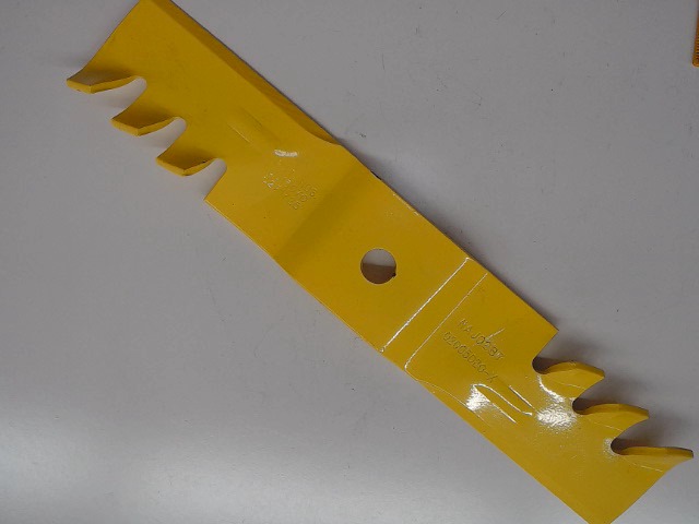 02005020-X Blade-15.94hi for CUB CADET