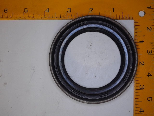 07013-10065 Oil Seal for KOMATSU