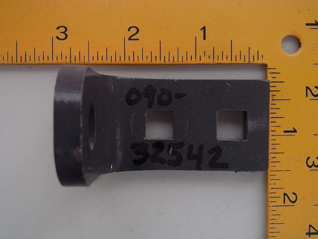 090-32542 Bracket for GEHL MANITOU