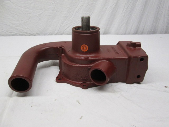 M747611B Water Pump for AGCO