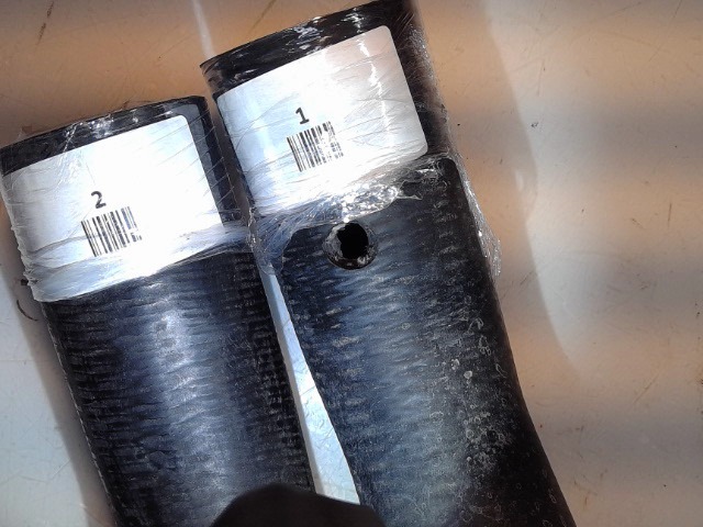 170-32913 Hose W/hole for GEHL MANITOU