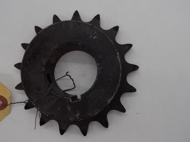W7015-98 Sprocket for AGCO