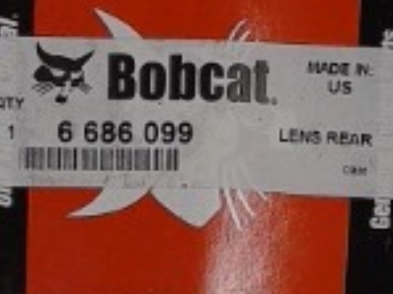 6686099 Lens Rear for BOBCAT