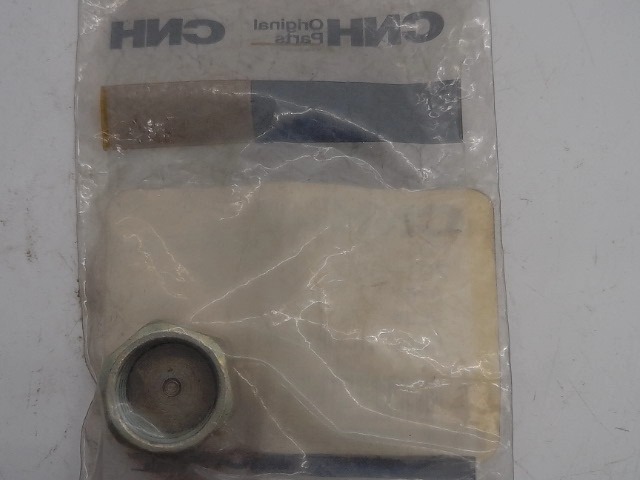 701-900 Plug for CUB CADET