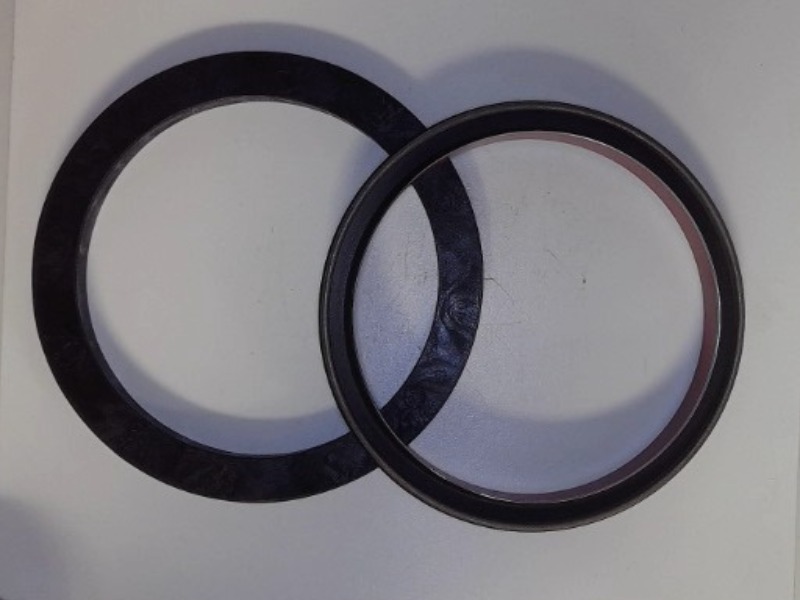 4965569 Crankshaft Rear Seal