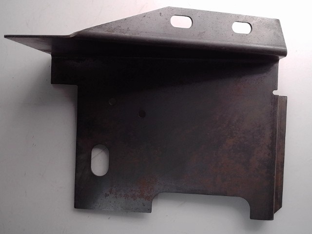 9801956 Brkt for CUB CADET