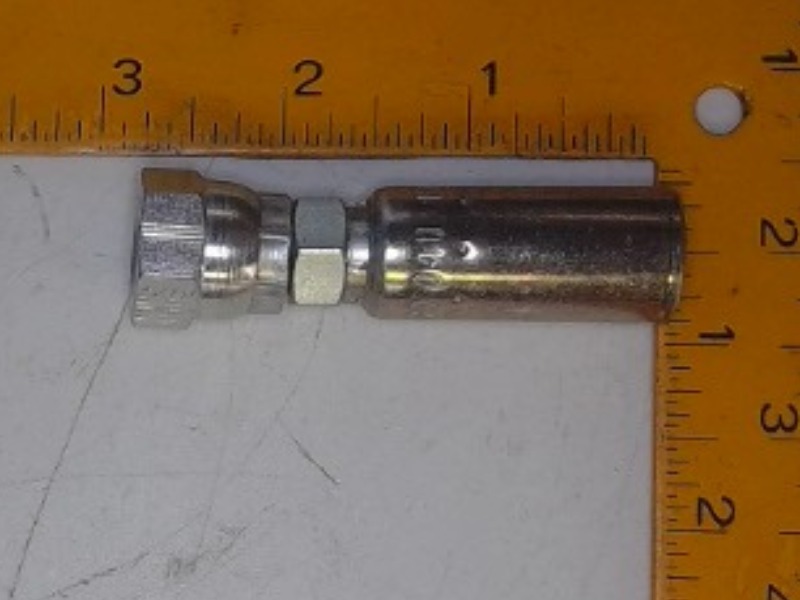 04U-10CD Fitting for AGCO