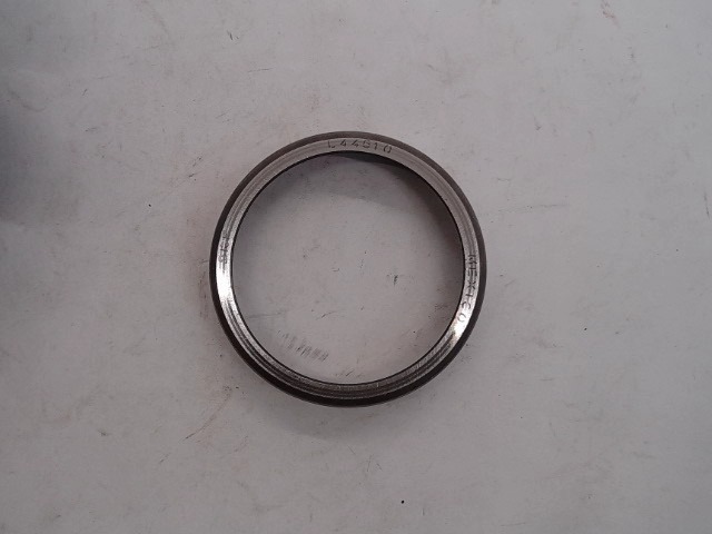 520205 Cup for GEHL MANITOU