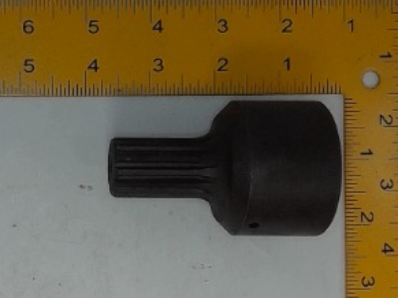 86037955 Splined Adapter