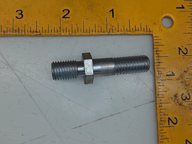 772061M1 AGCO Stud